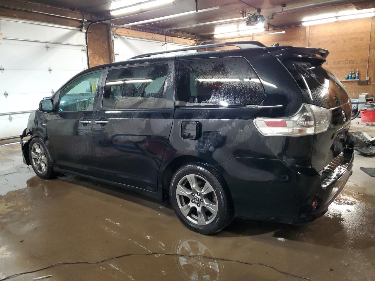 2019 TOYOTA SIENNA