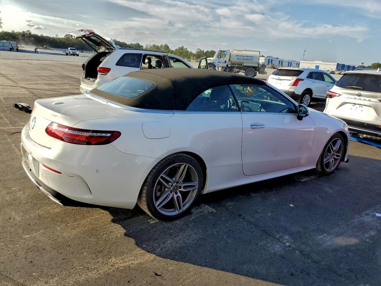 2018 MERCEDES-BENZ E-Class