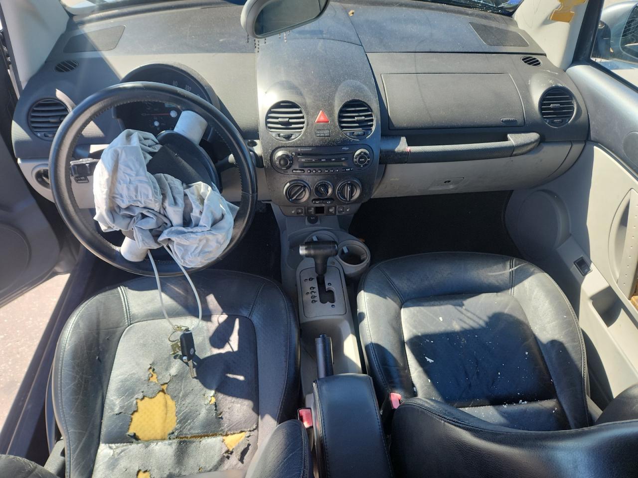 2005 VOLKSWAGEN Beetle