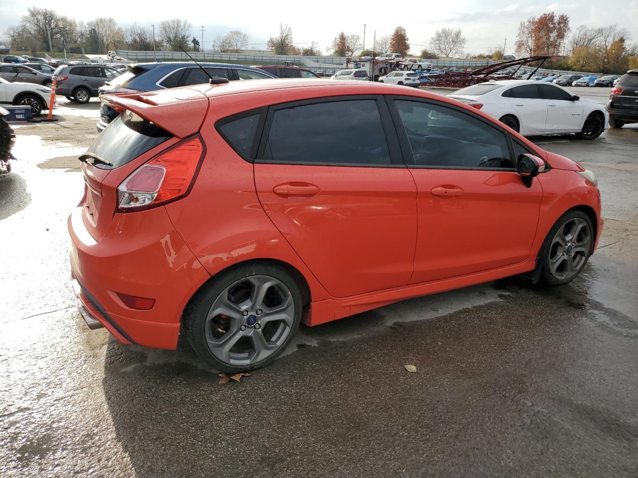 2015 FORD Fiesta