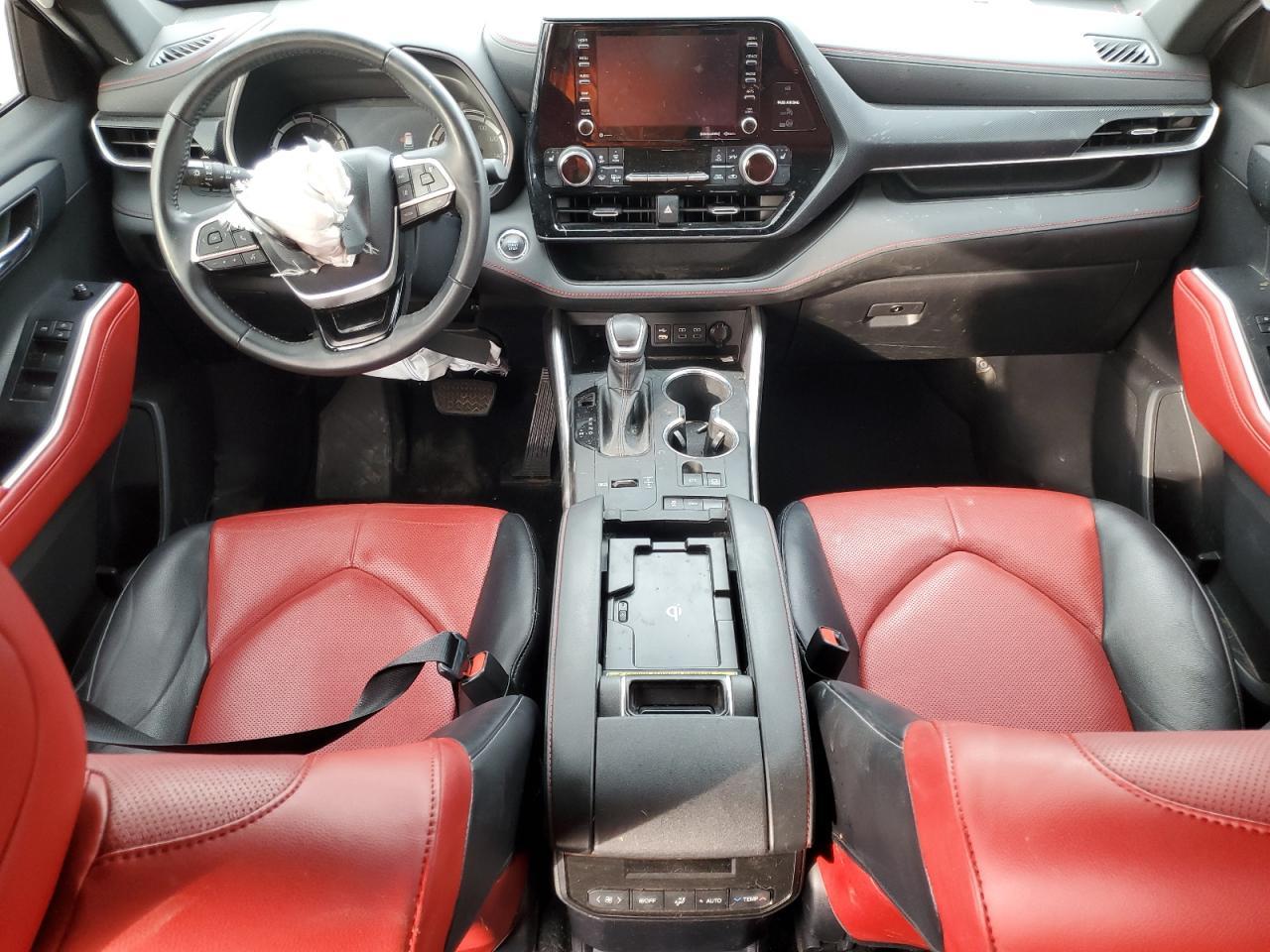 2022 TOYOTA HIGHLANDER