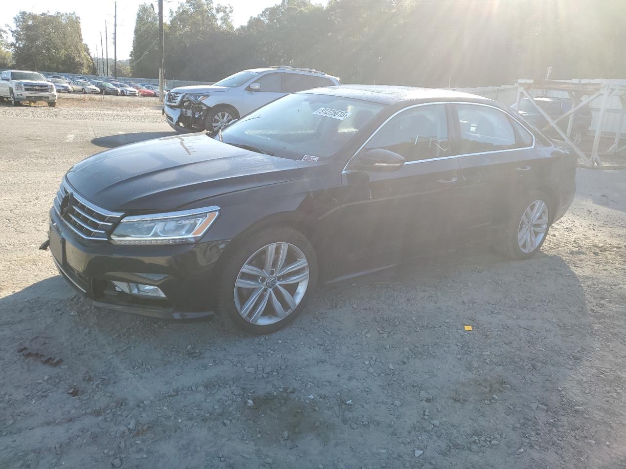 2018 VOLKSWAGEN Passat