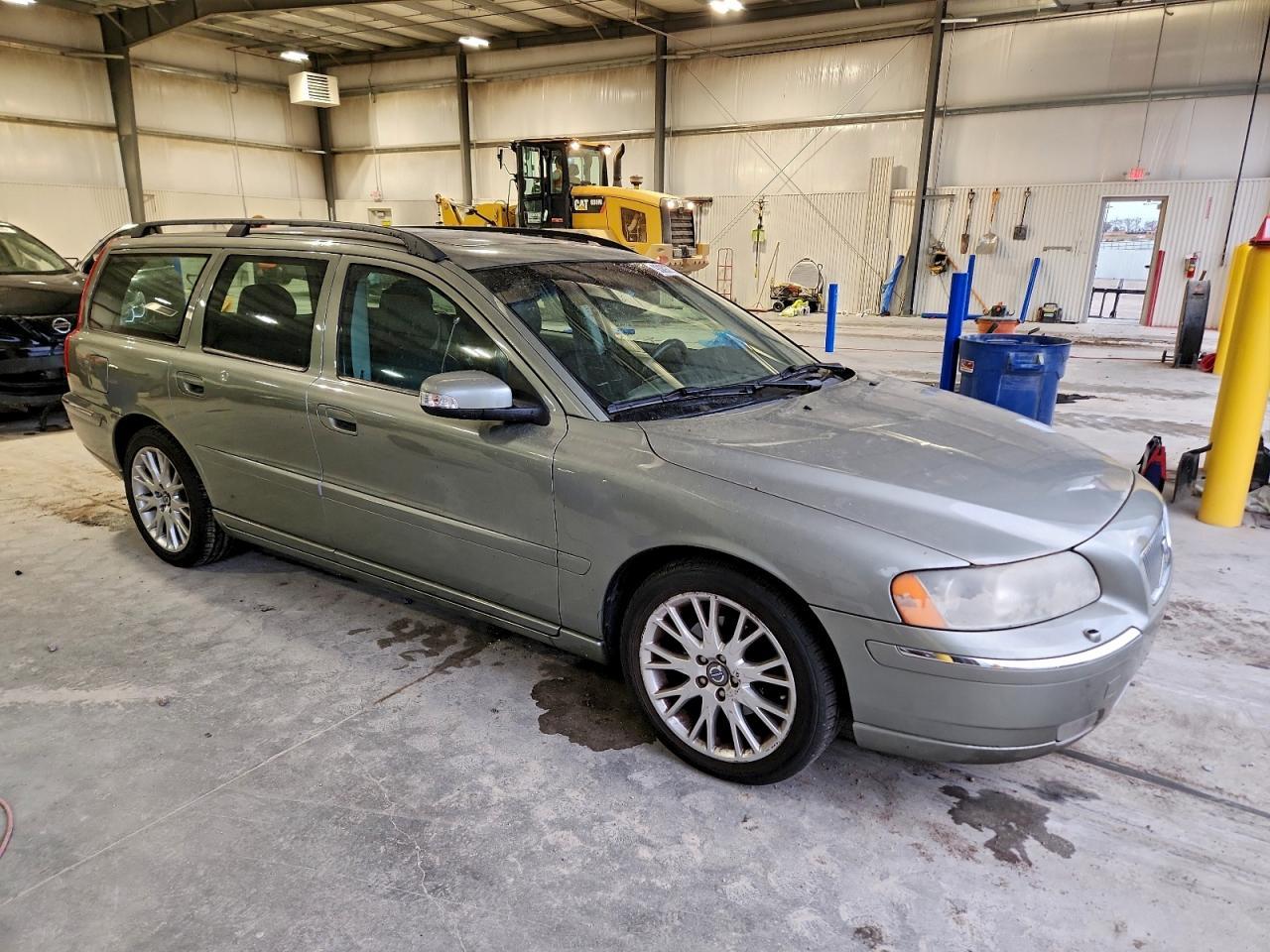 2007 VOLVO V70
