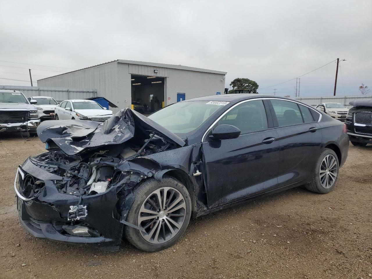 2018 BUICK Regal