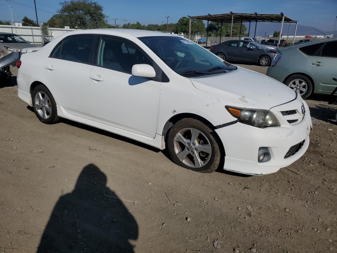 2011 TOYOTA COROLLA