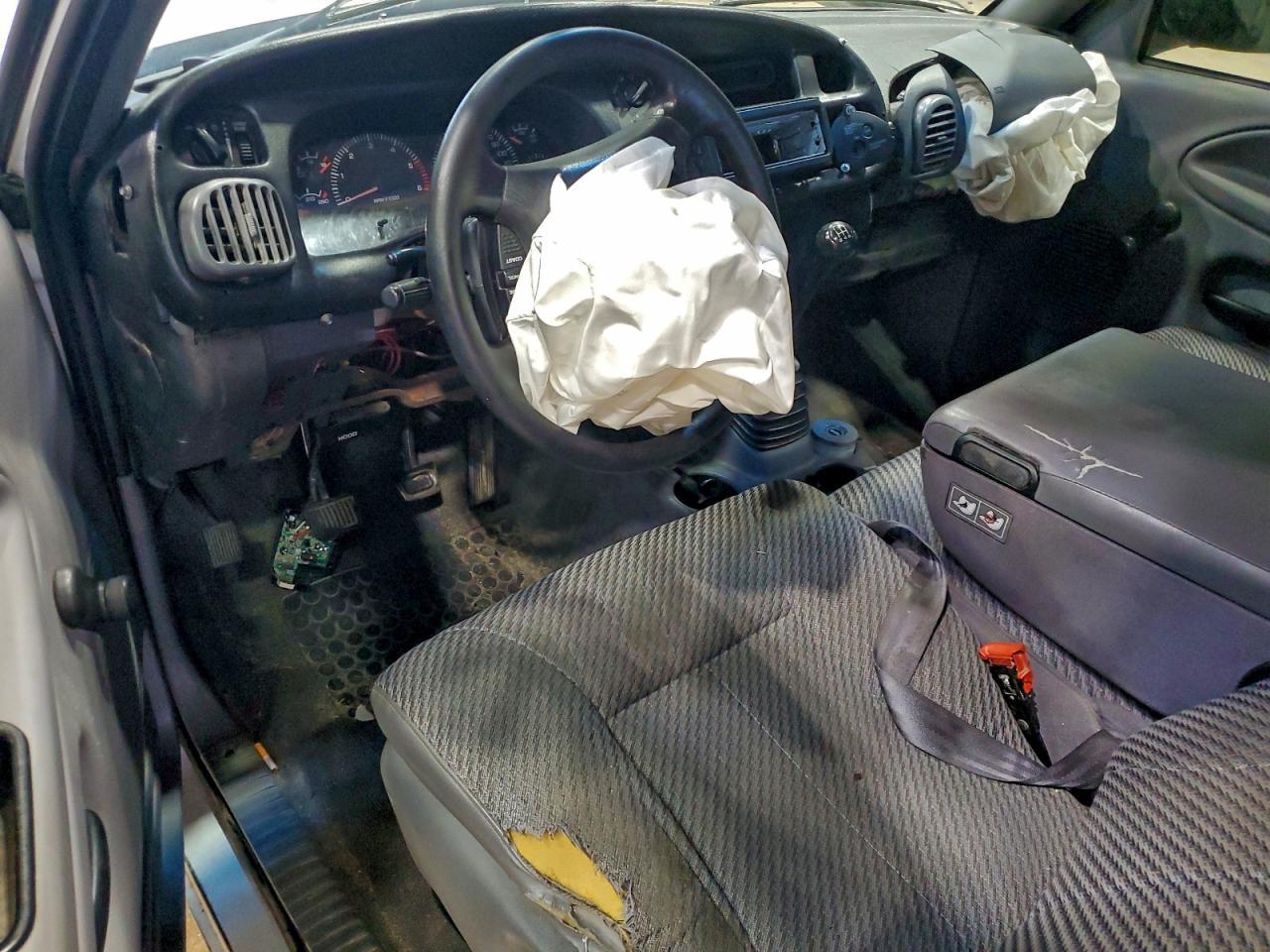 2000 DODGE RAM 1500