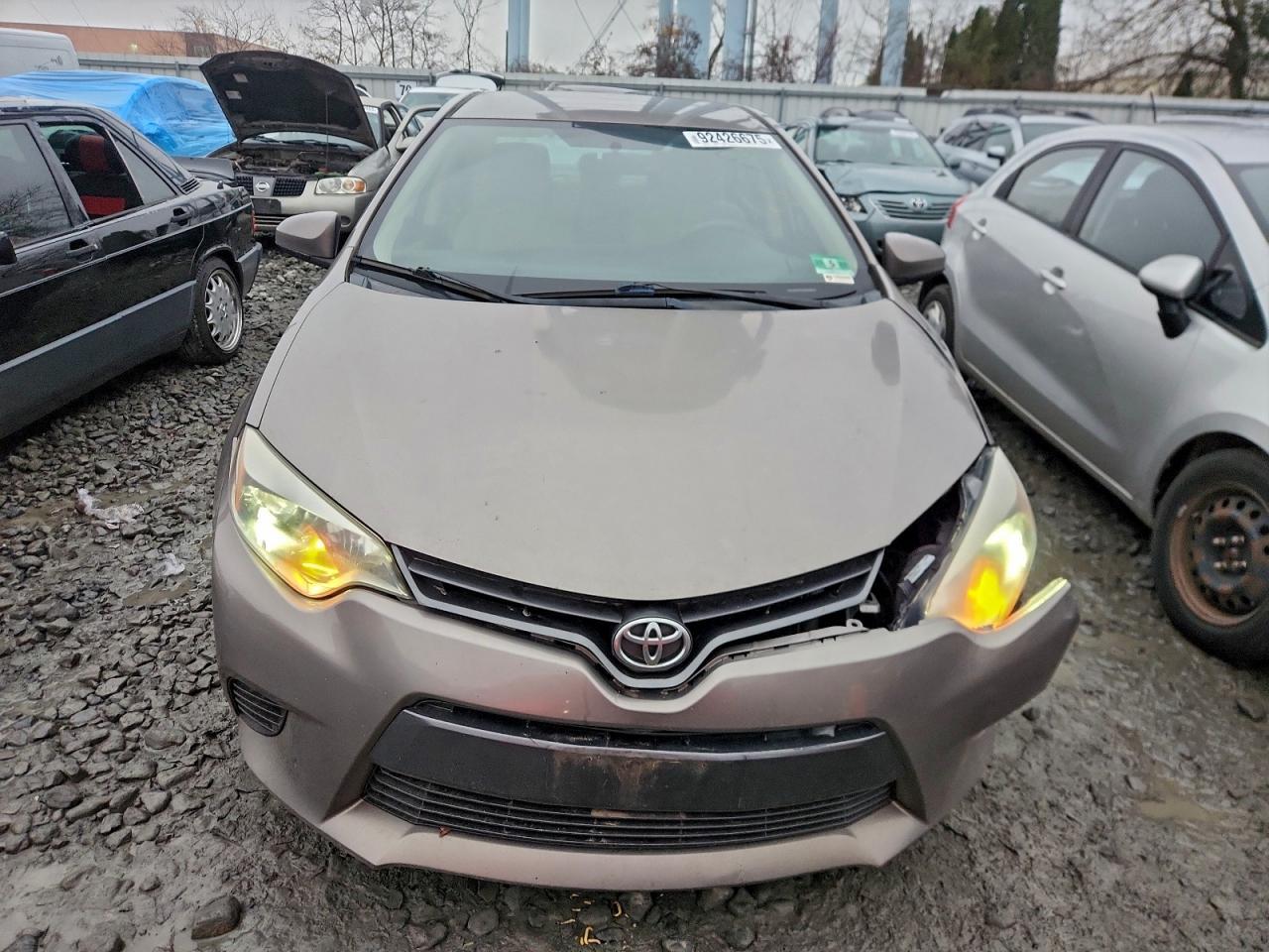 2016 TOYOTA COROLLA