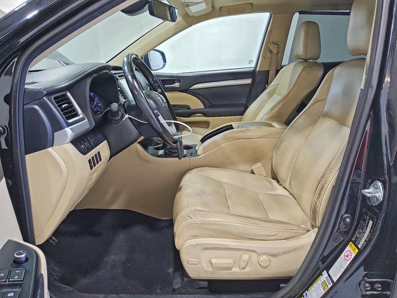 2017 TOYOTA HIGHLANDER