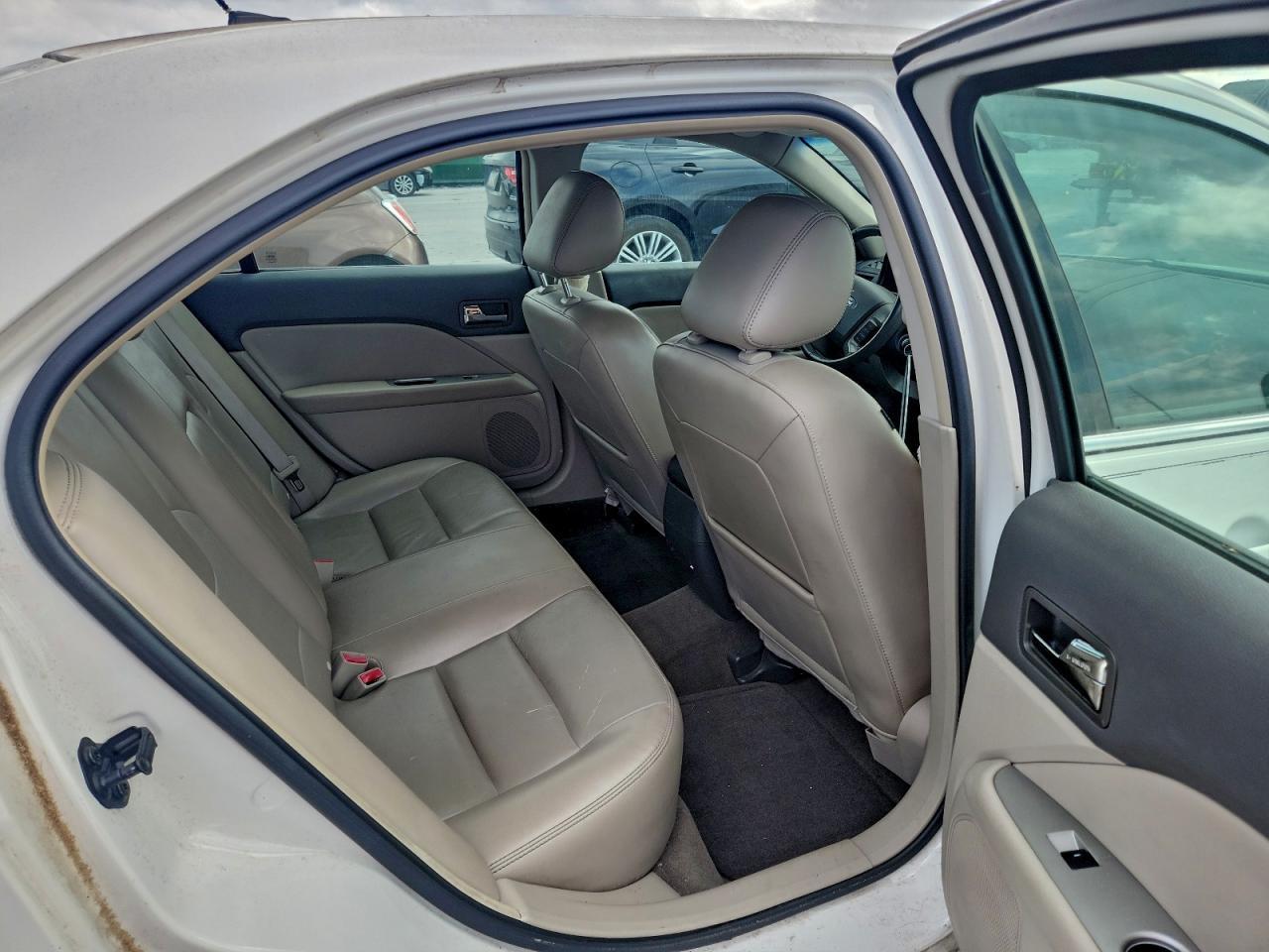 2011 FORD FUSION