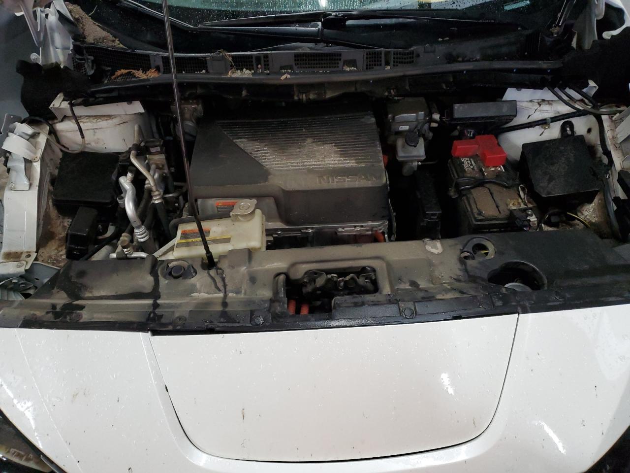 2021 NISSAN LEAF