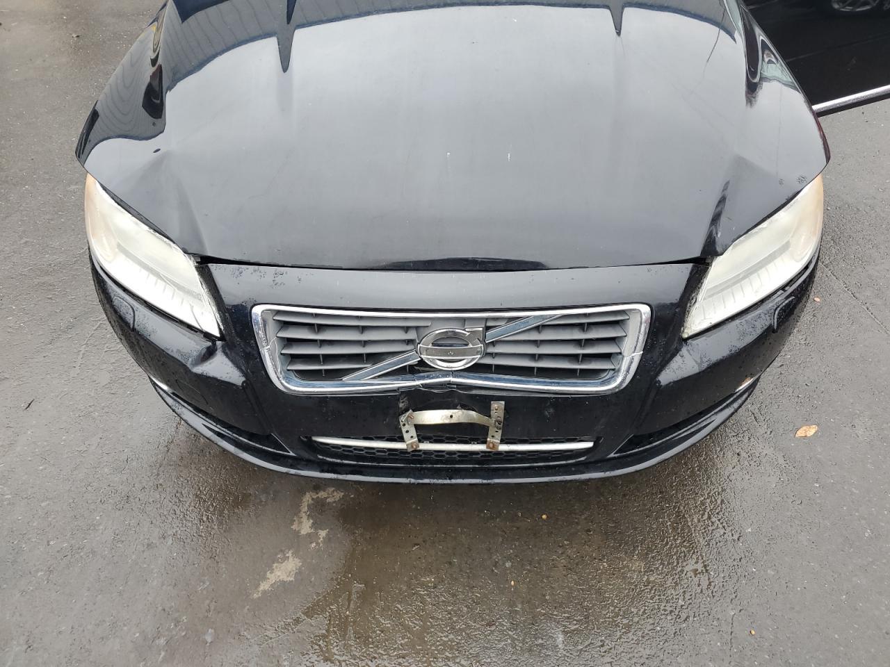 2011 VOLVO S80