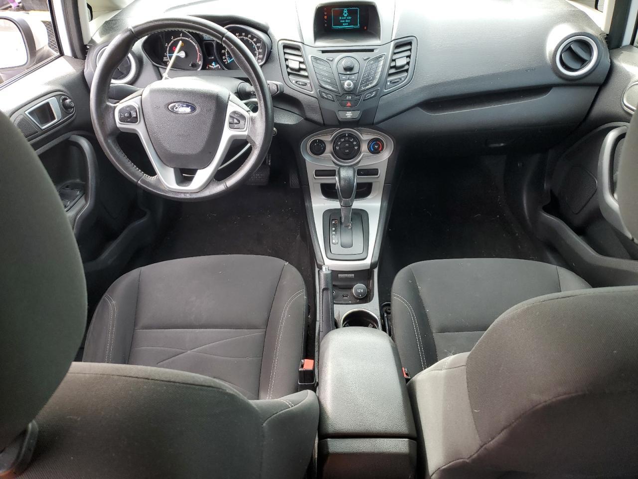 2015 FORD Fiesta
