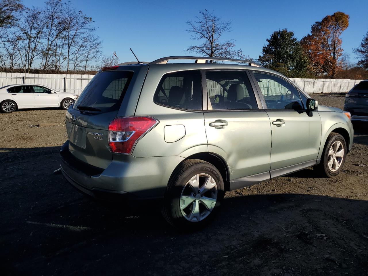 2015 SUBARU FORESTER