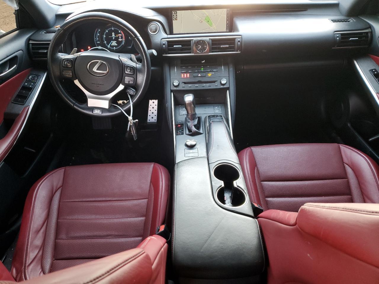 2019 LEXUS IS 300