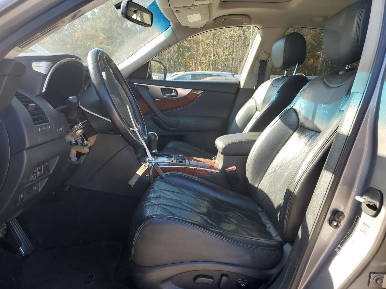 2010 INFINITI FX35