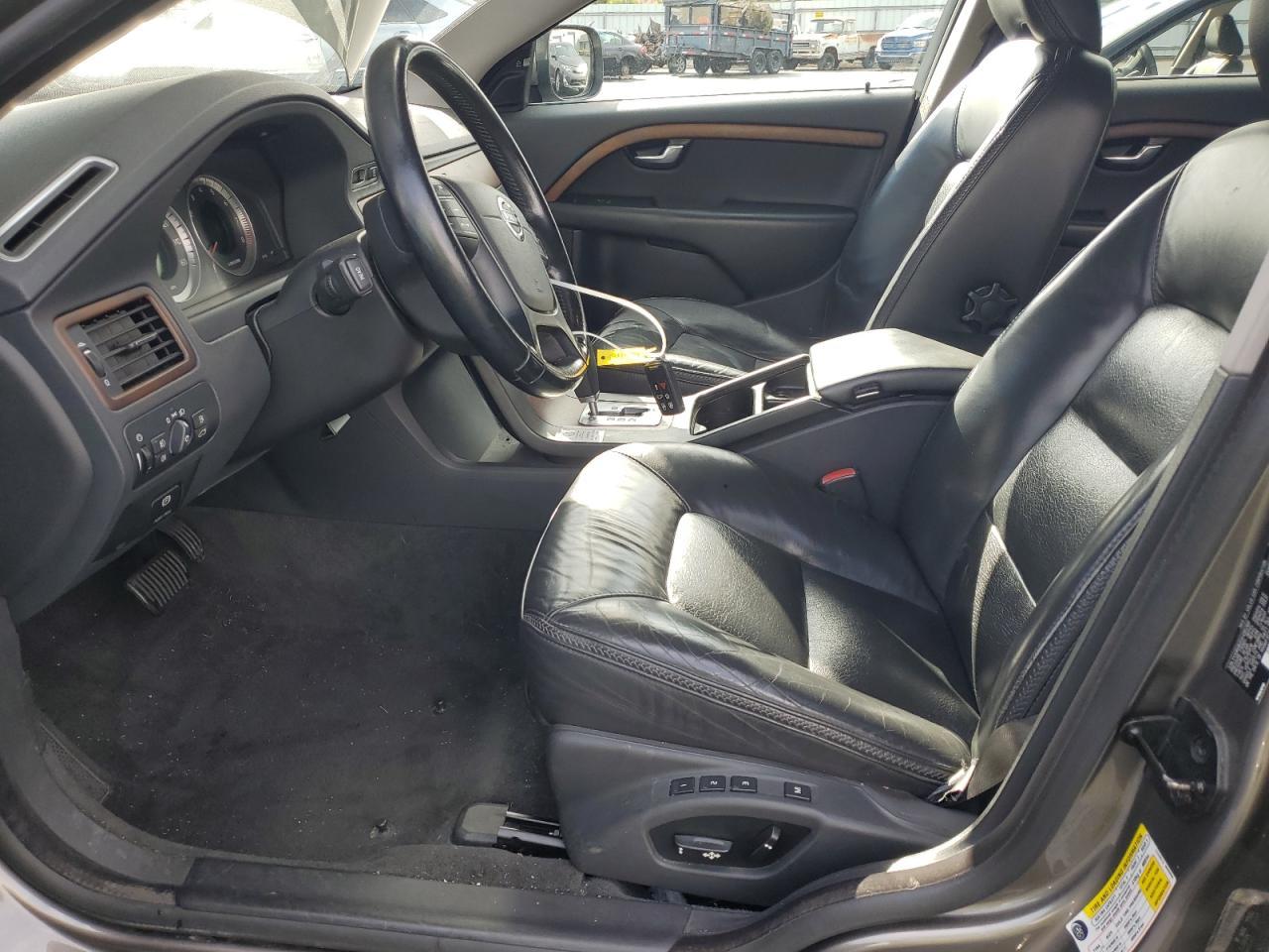 2010 VOLVO XC70
