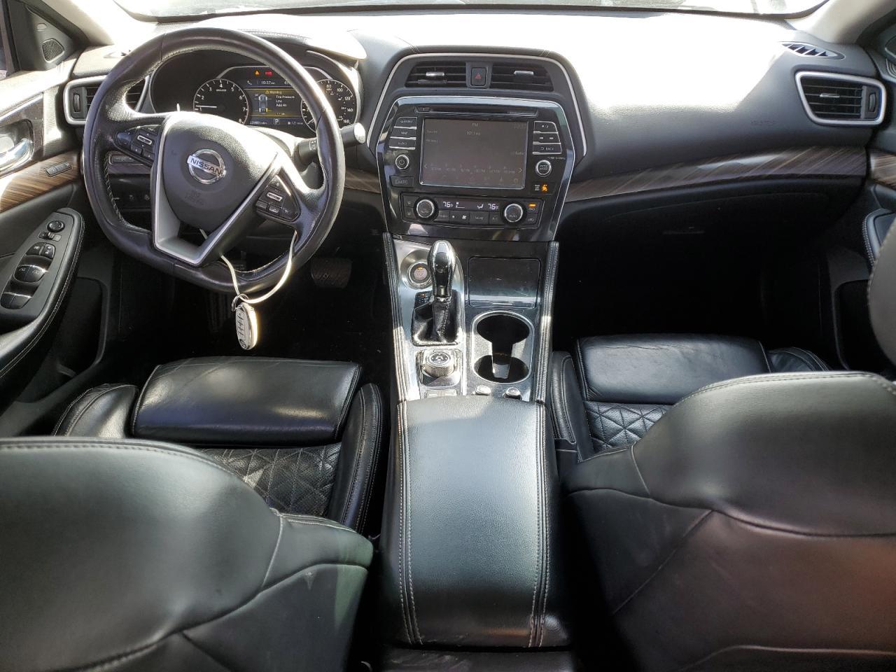 2016 NISSAN Maxima