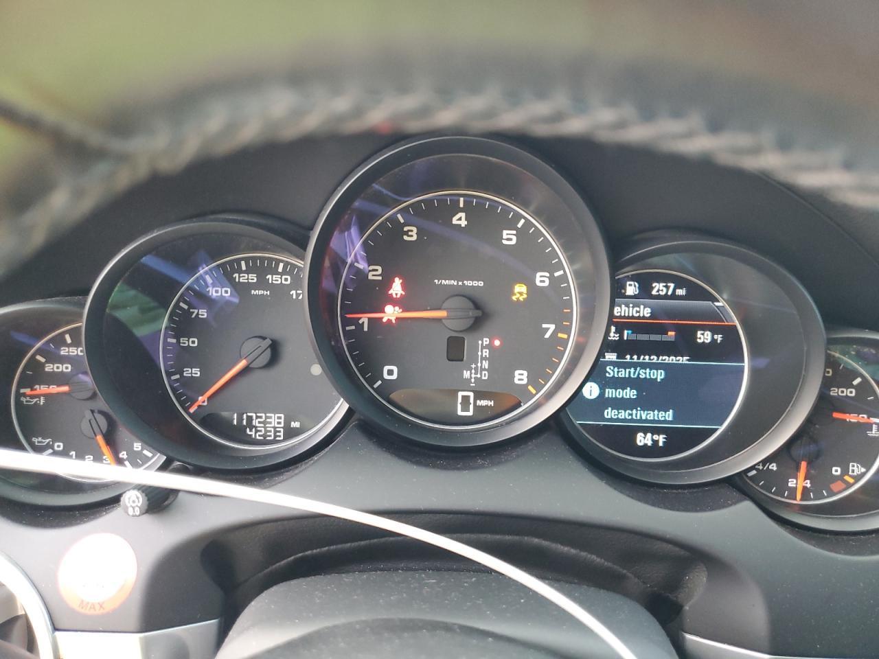 2016 PORSCHE CAYENNE