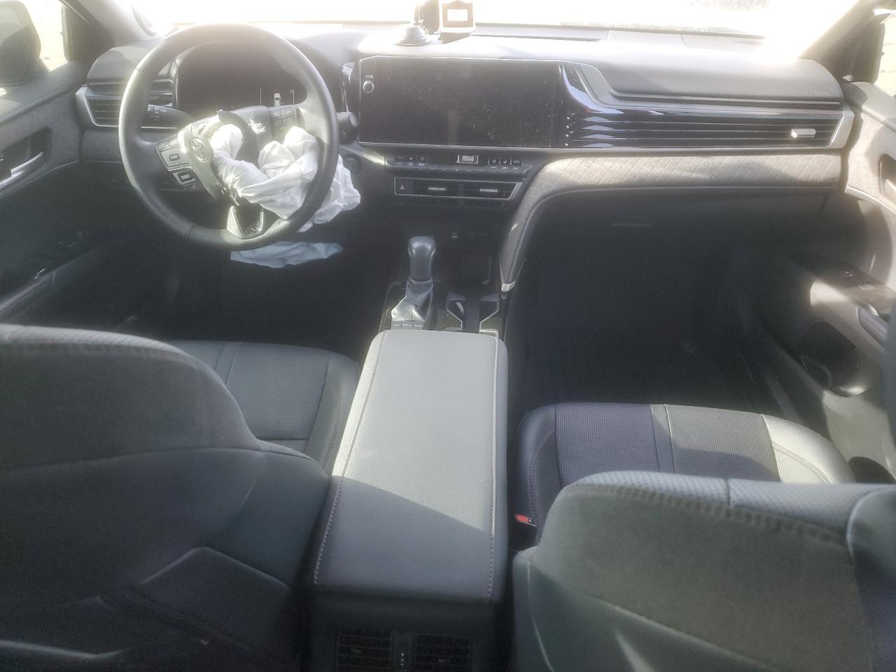 2025 TOYOTA CAMRY