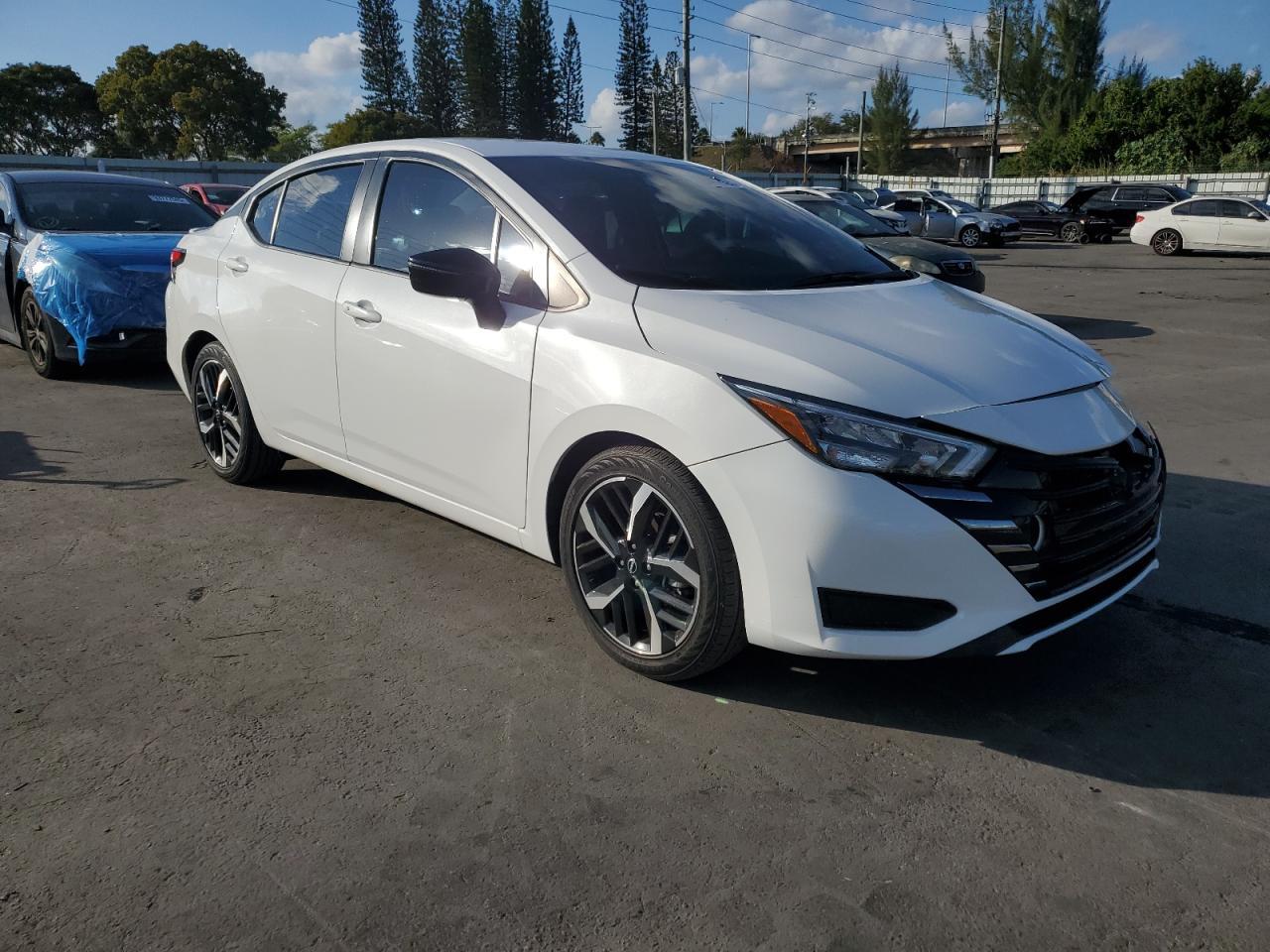 2023 NISSAN VERSA