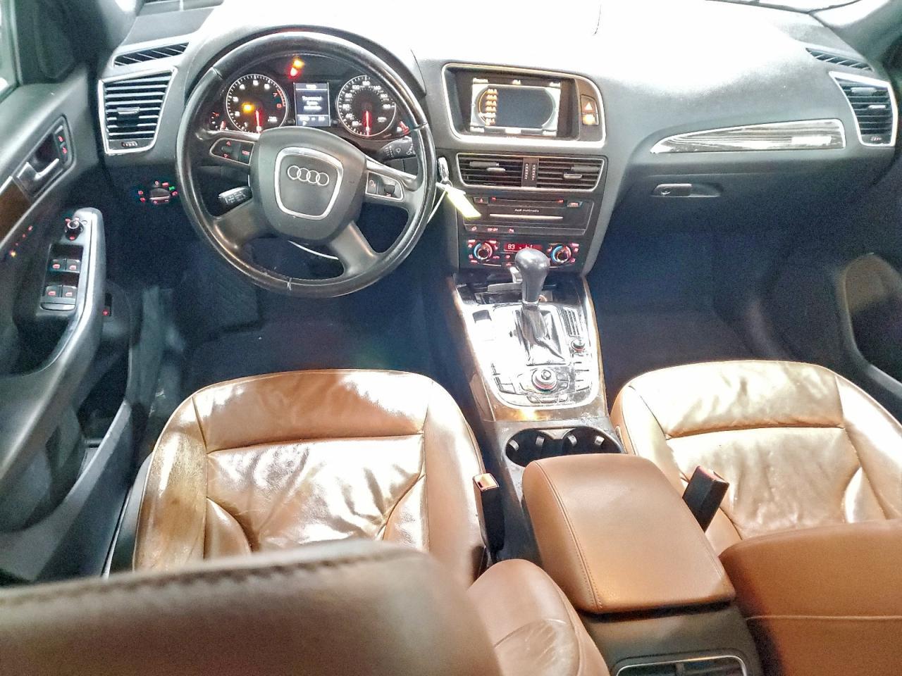 2010 AUDI Q5