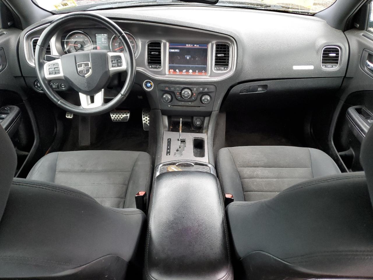 2011 DODGE CHARGER