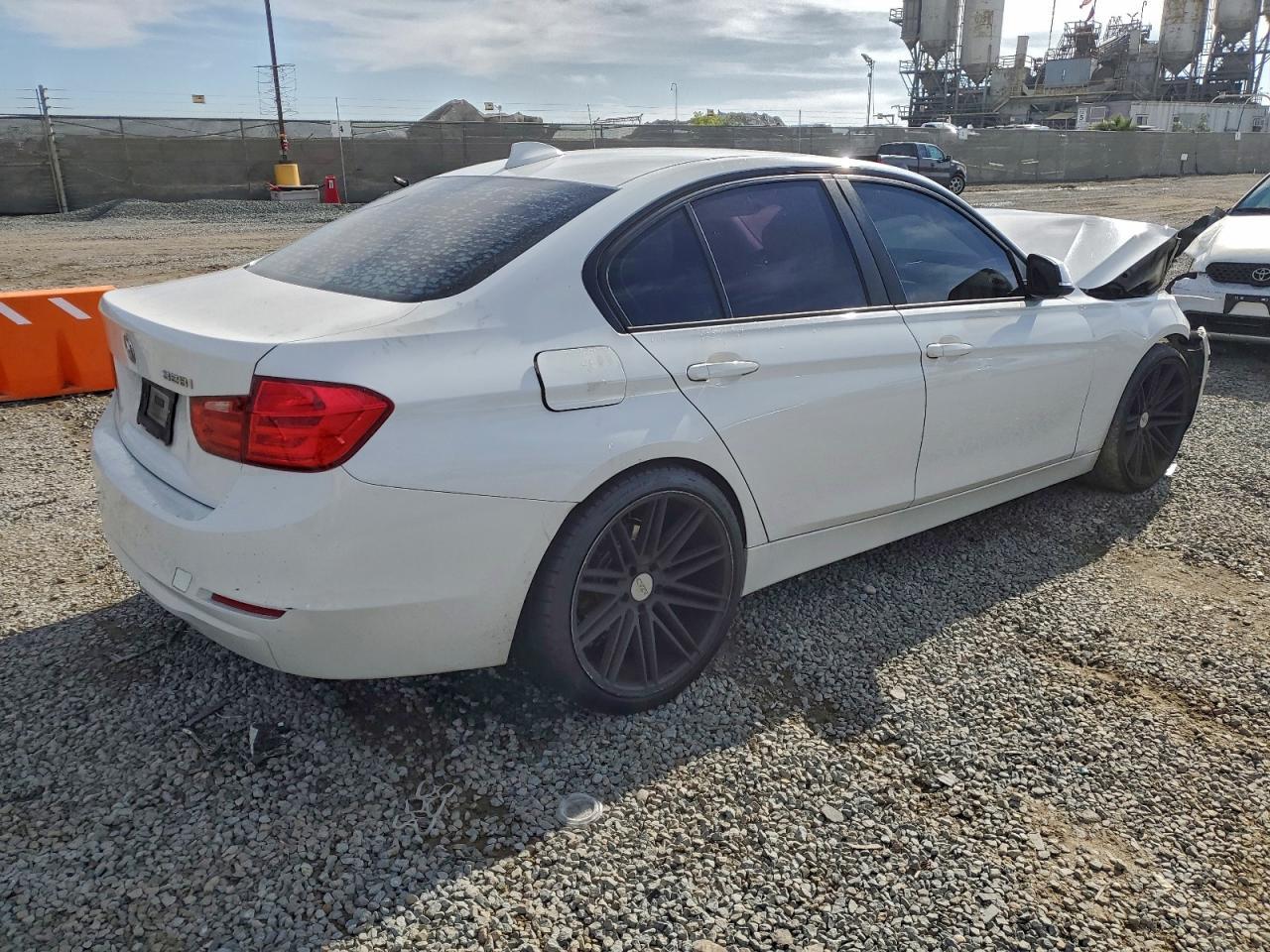 2013 BMW 3 SERIES