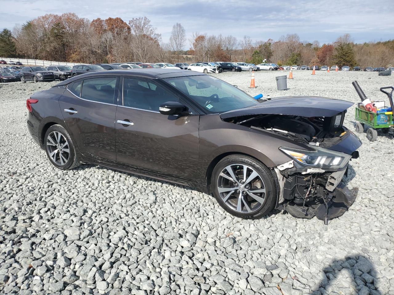 2017 NISSAN Maxima