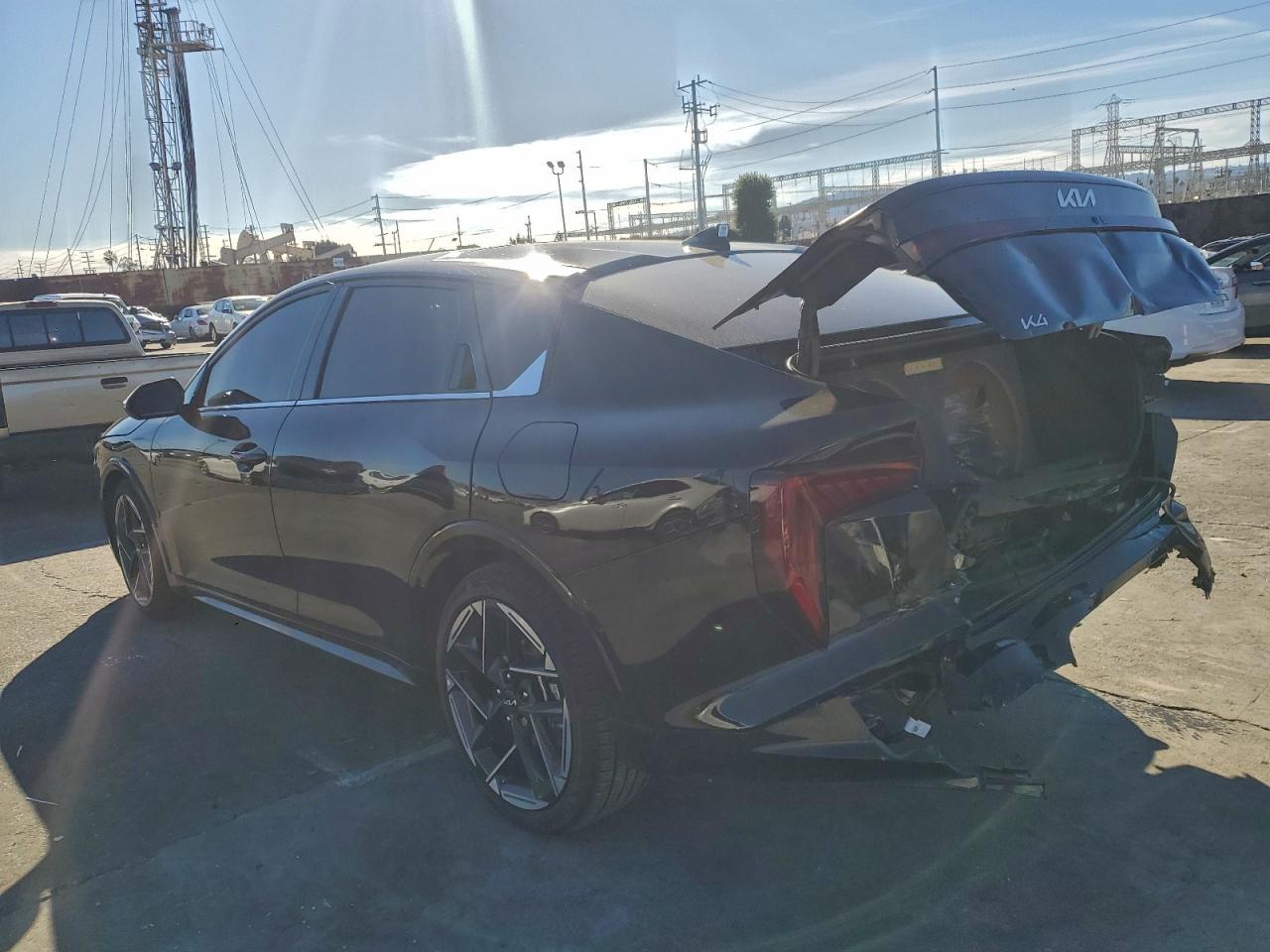 2025 KIA K4