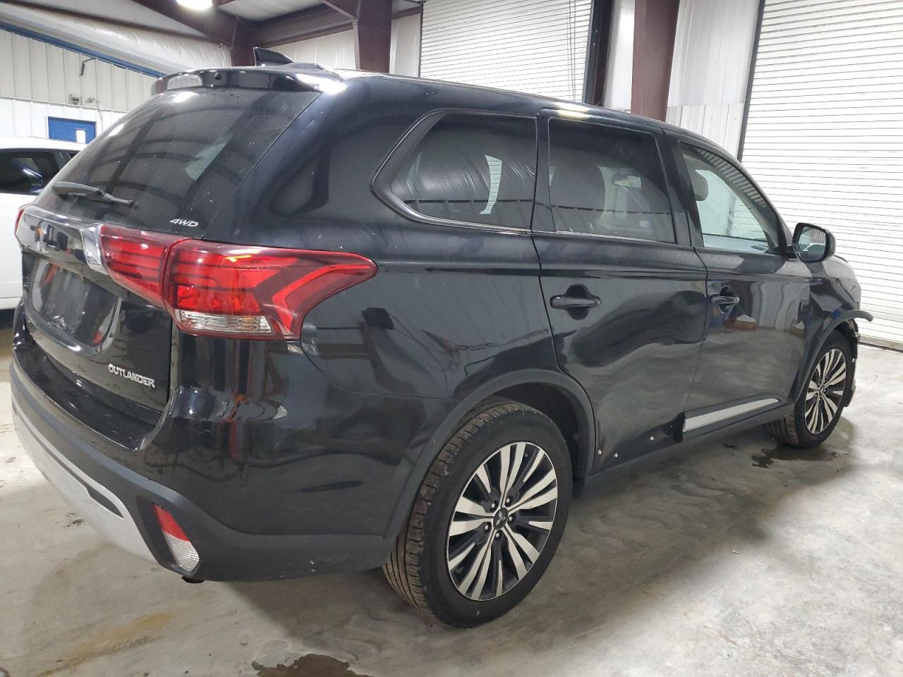2019 MITSUBISHI outlander
