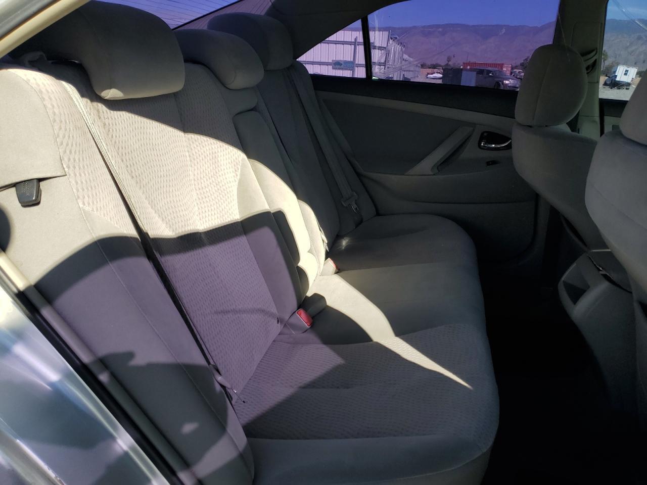 2011 TOYOTA CAMRY
