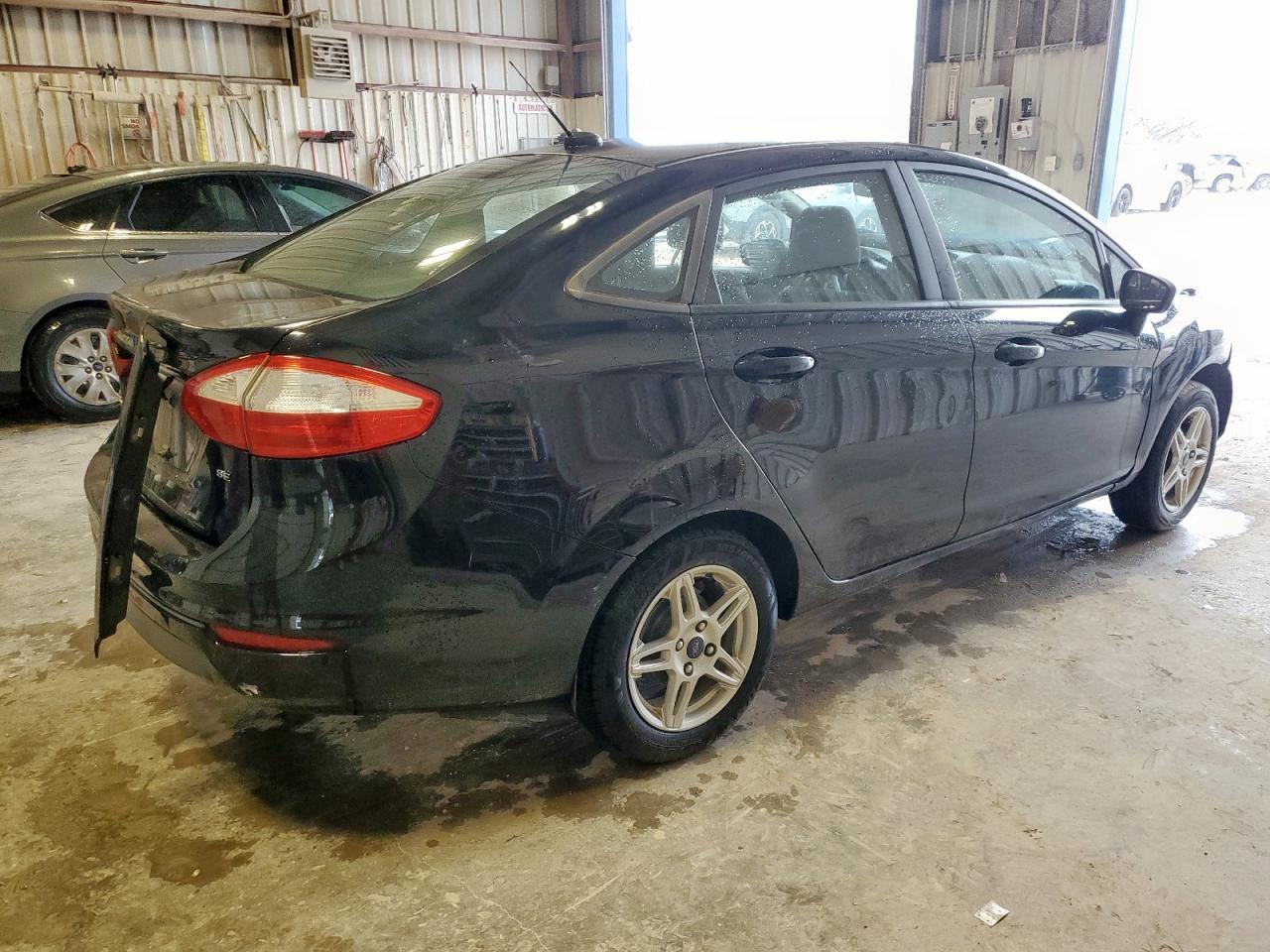 2017 FORD Fiesta