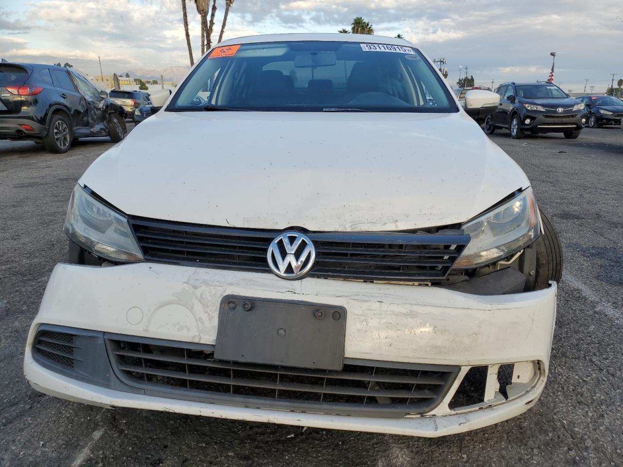 2011 VOLKSWAGEN JETTA