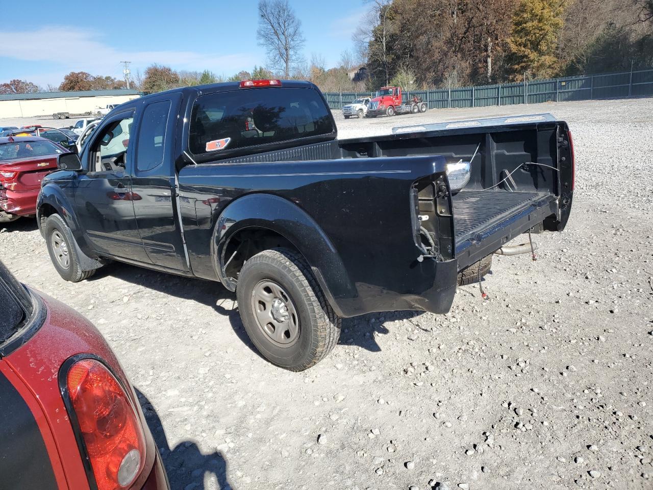 2015 NISSAN Frontier