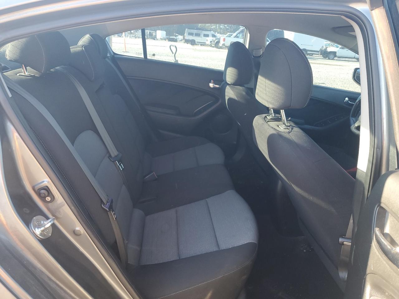 2016 KIA FORTE