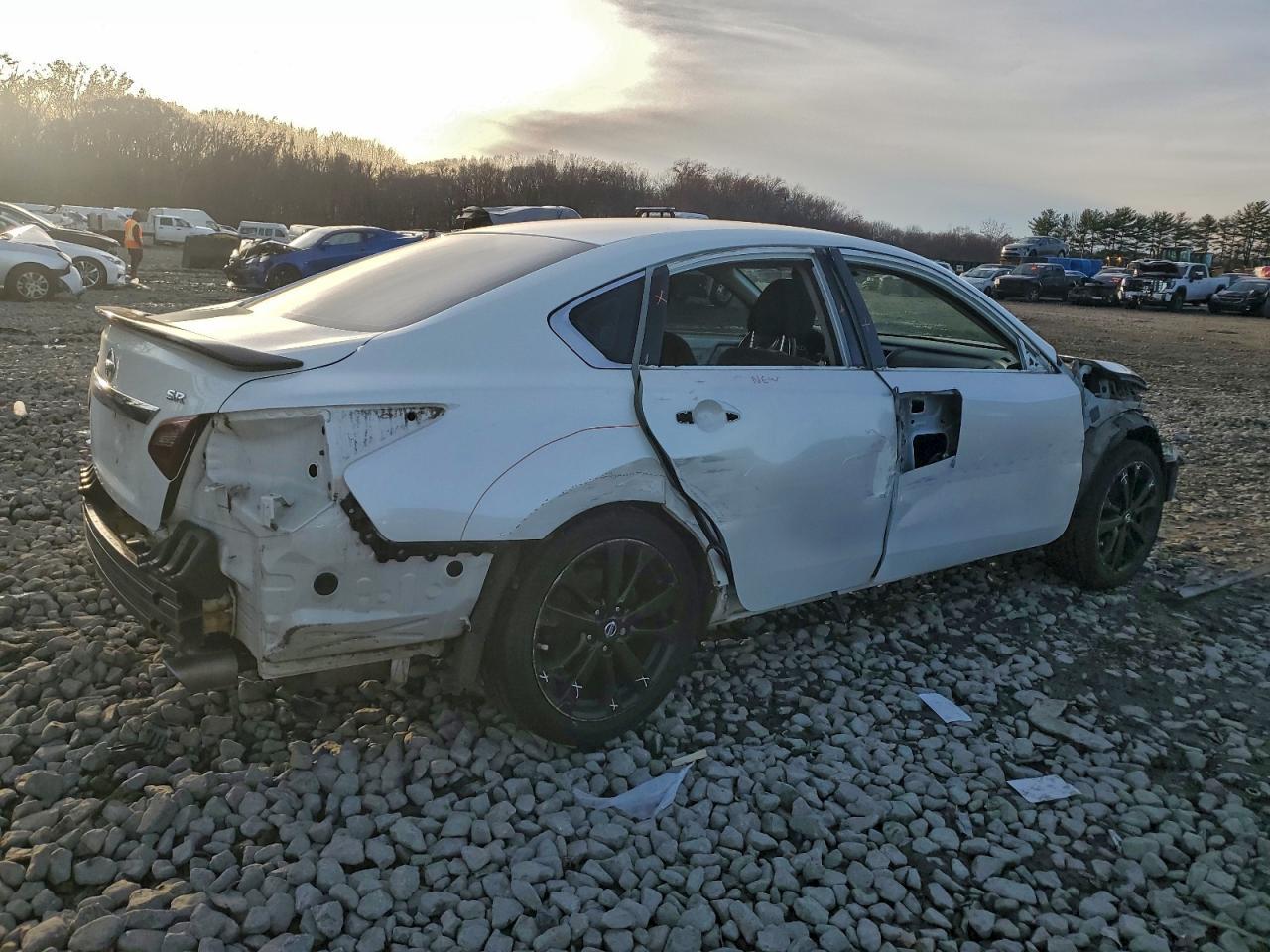 2017 NISSAN ALTIMA