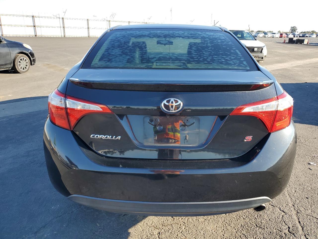 2015 TOYOTA COROLLA