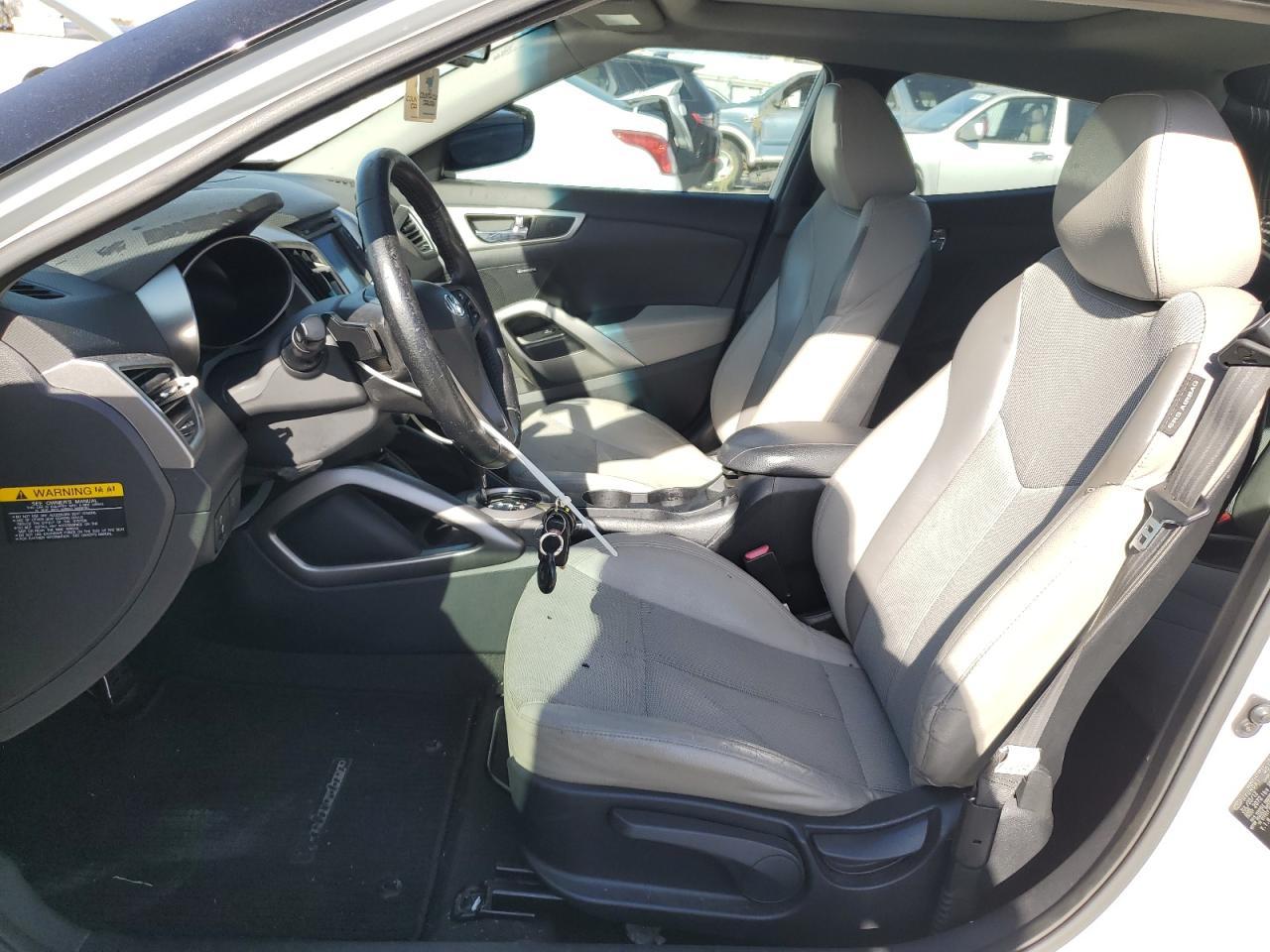 2013 HYUNDAI VELOSTER