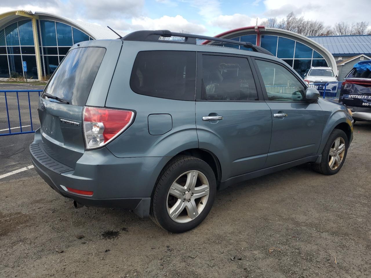 2009 SUBARU FORESTER