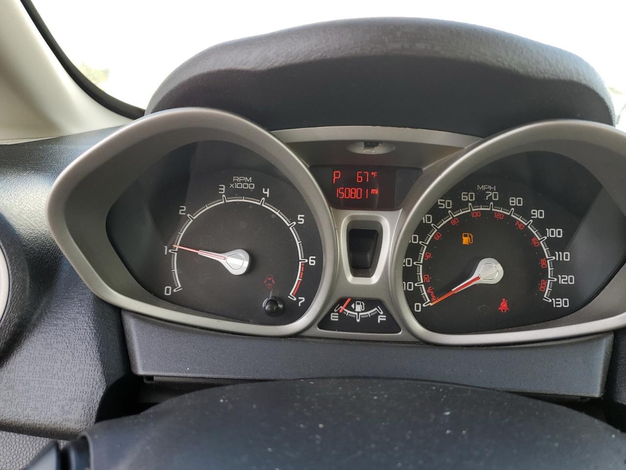 2011 FORD Fiesta