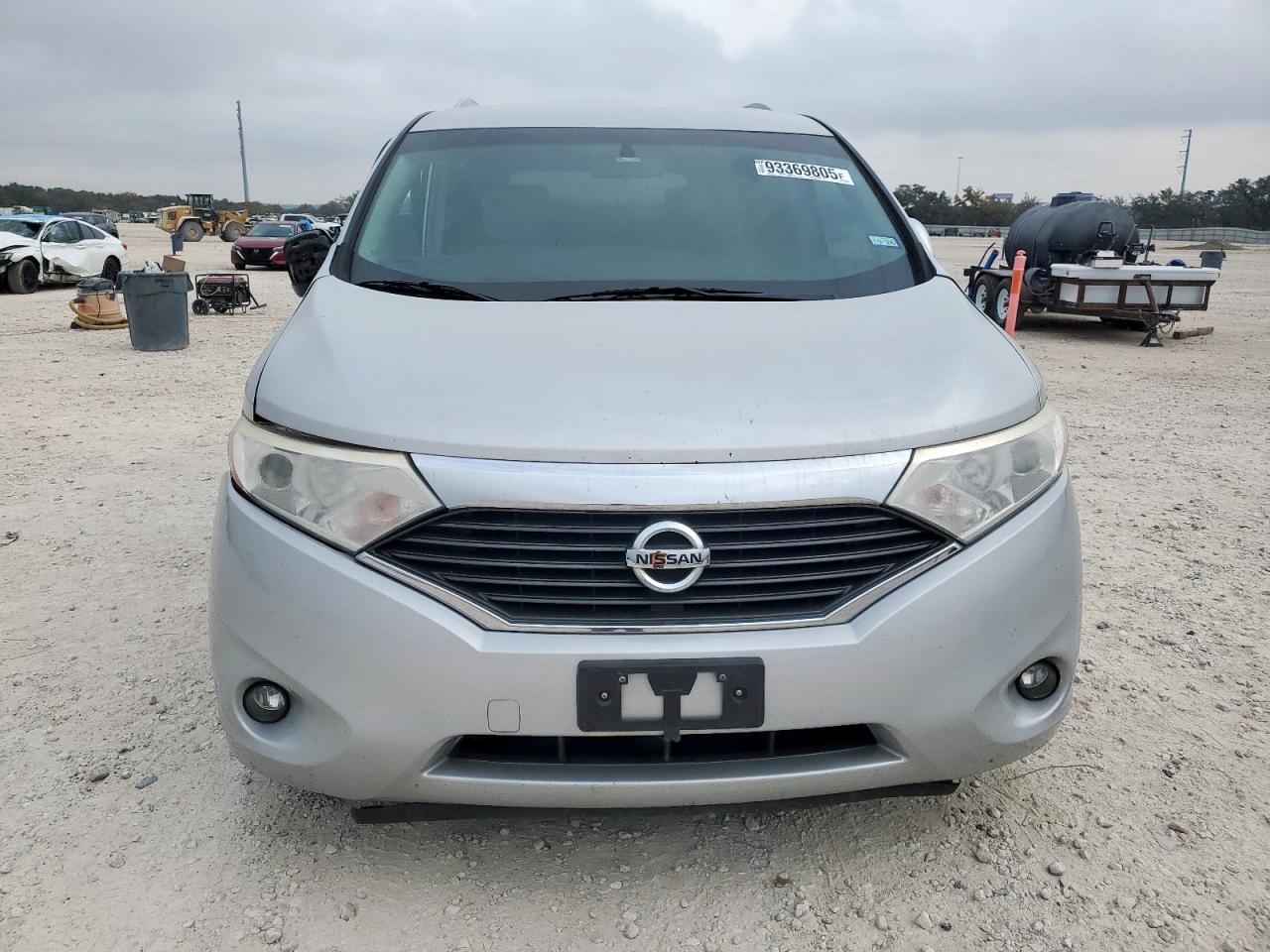 2016 NISSAN Quest