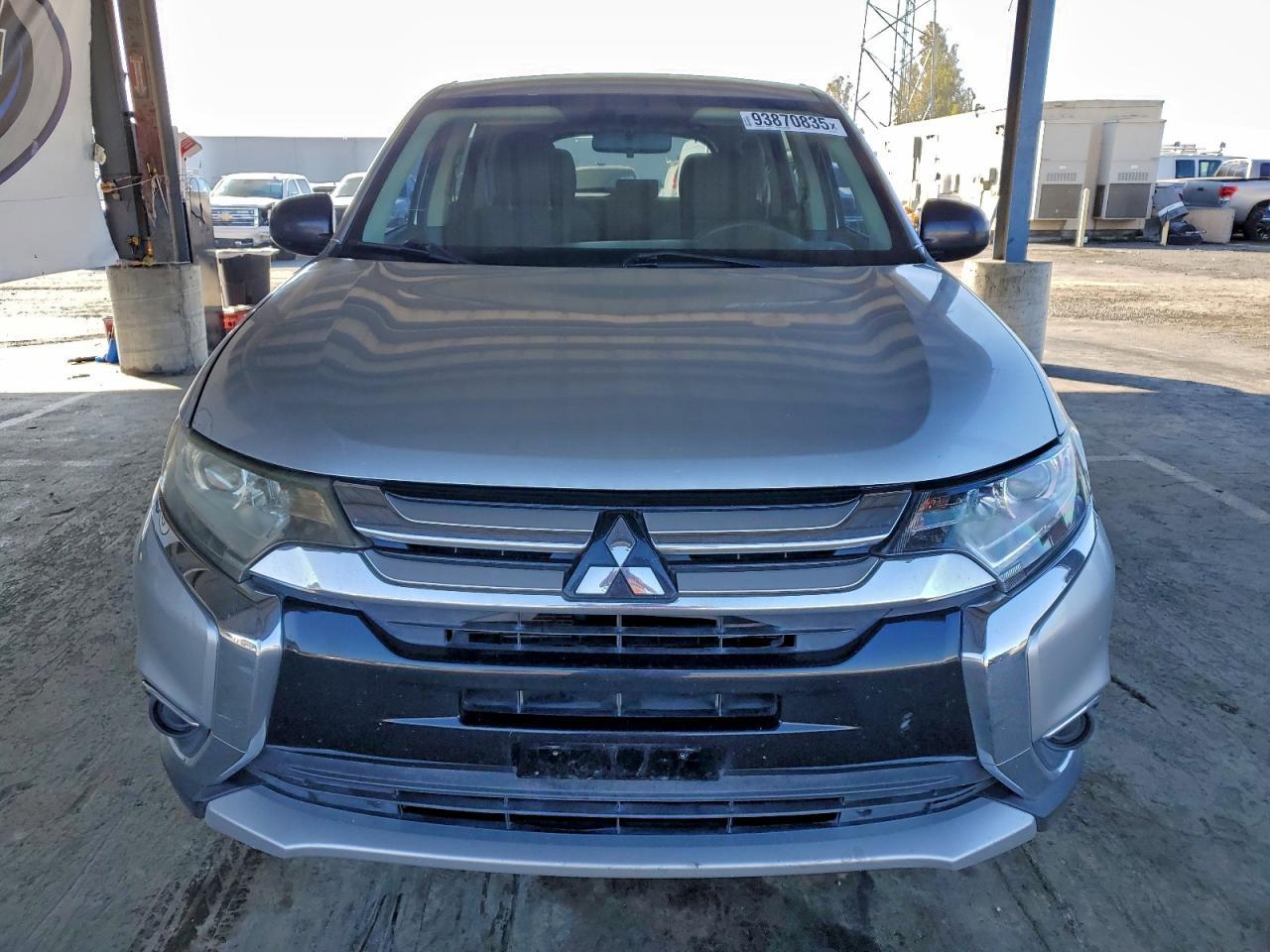 2018 MITSUBISHI outlander