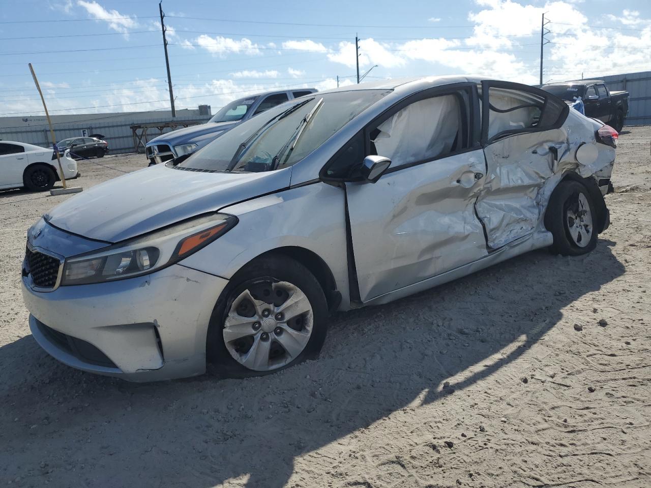 2017 KIA FORTE