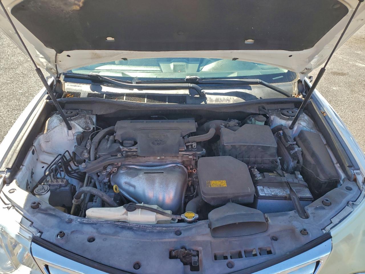 2014 TOYOTA CAMRY