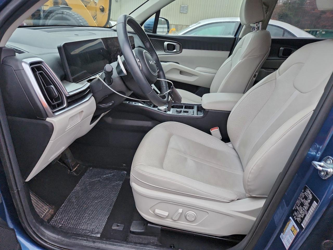 2025 KIA SORENTO