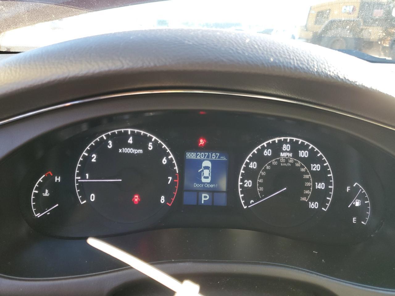 2011 HYUNDAI GENESIS