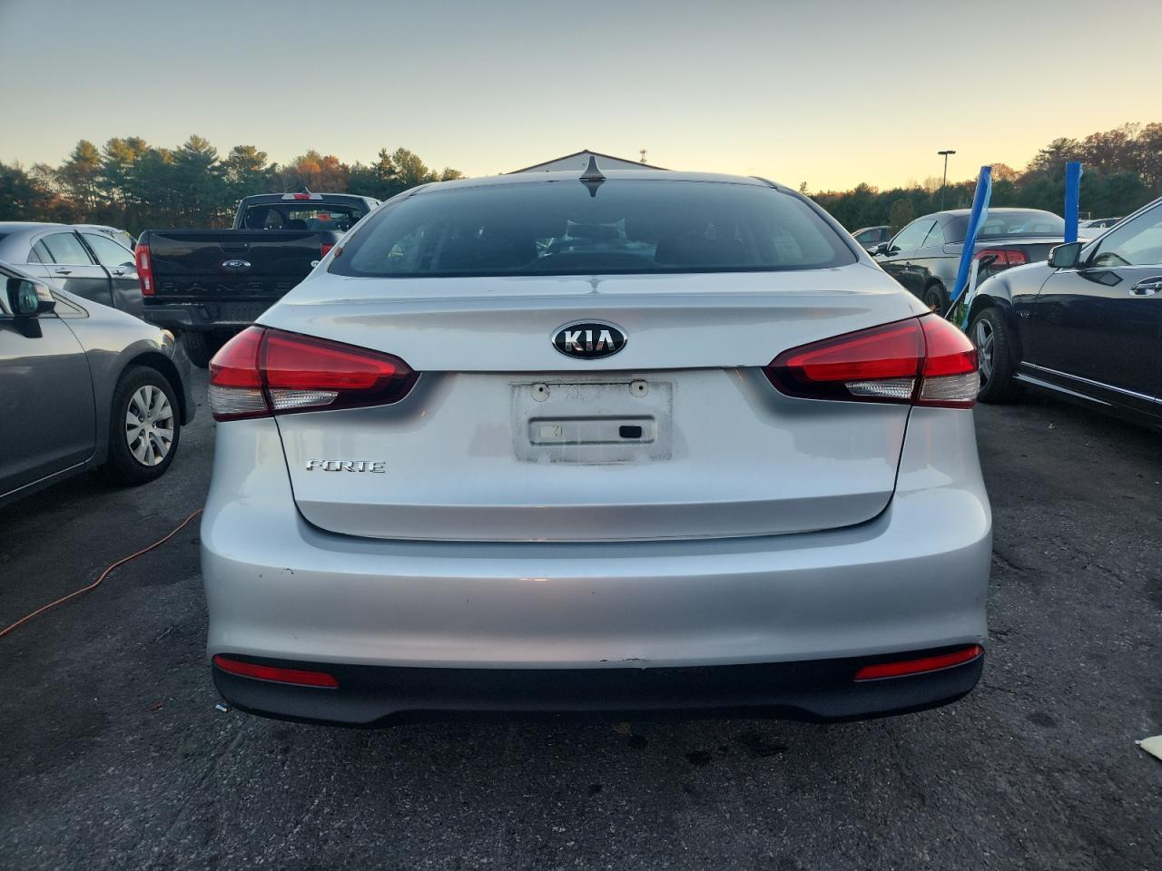 2017 KIA FORTE