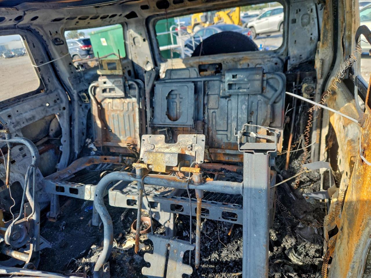 2005 HUMMER H2