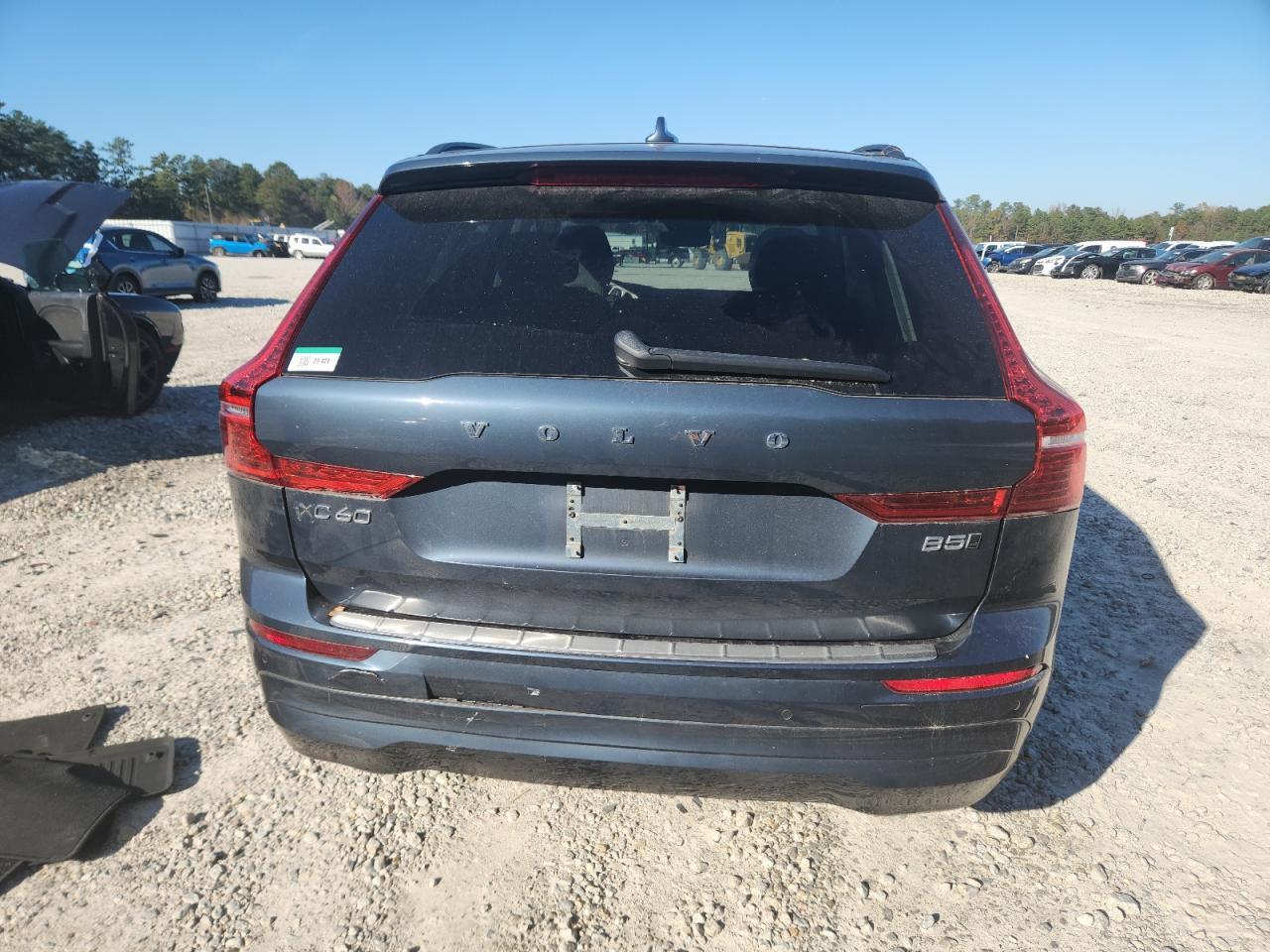 2022 VOLVO XC60