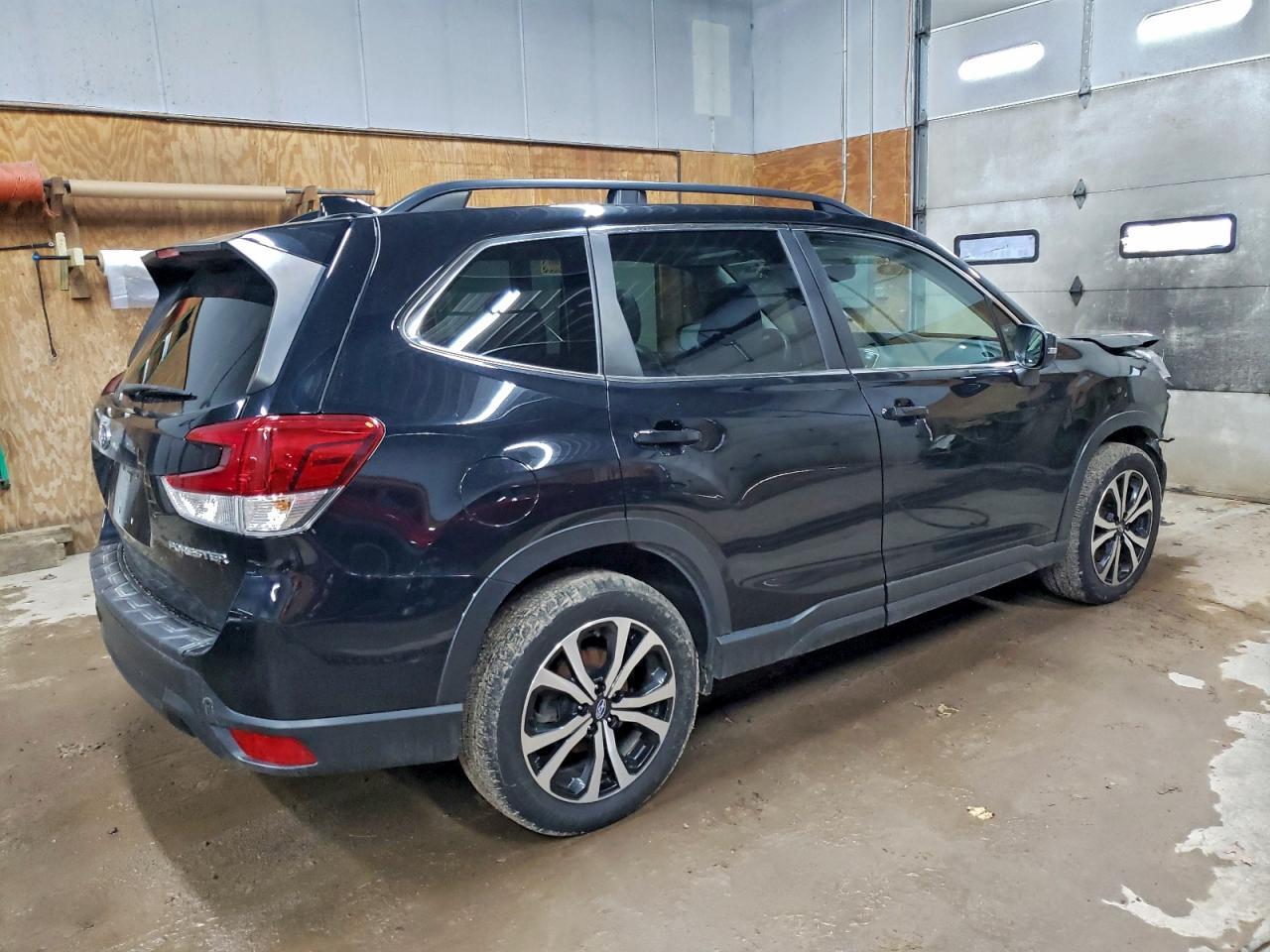 2019 SUBARU FORESTER